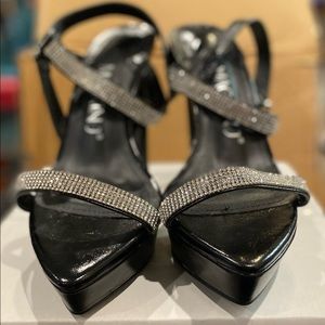 Size 10, 3.5-inch black heels with sparkly straps